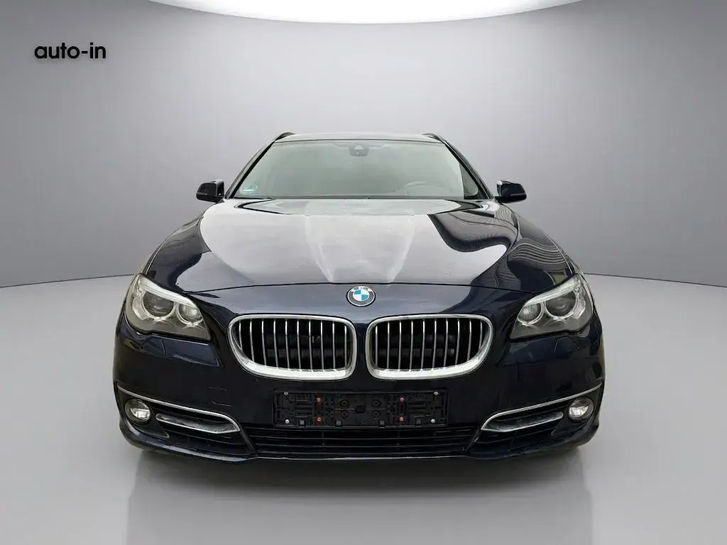 Gebraucht BMW 520 Luxury Line 190 PS (139 kW) 2016 Blau Kombi