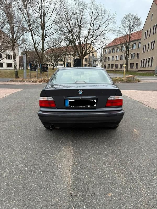 Gebraucht BMW 316 102 PS (75 kW) 1998 Grau Limousine