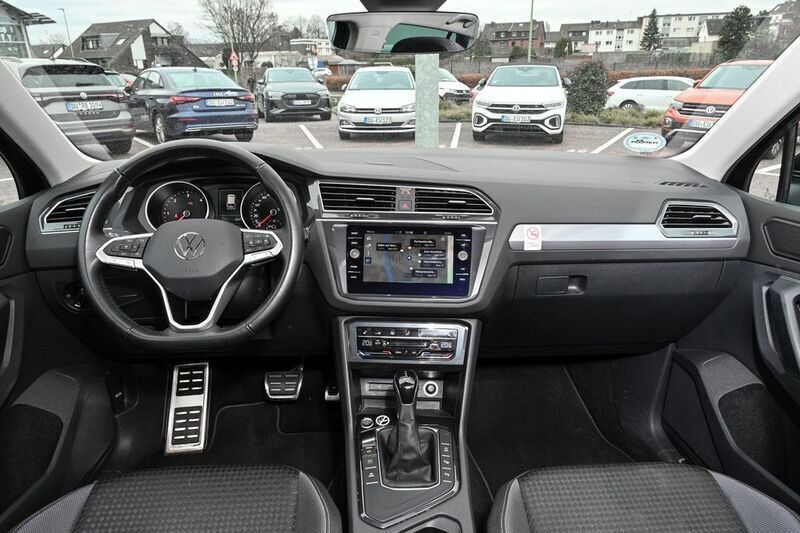Gebraucht VW Tiguan Active 150 PS (110 kW) 2021 Schwarz SUV
