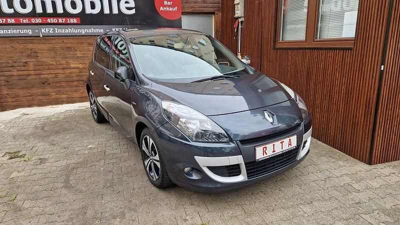 Grau Gebraucht 2011 Renault Scénic III Bose Edition Van / Kleinbus | 5.980 € (Guter Preis) - Bild 1/4