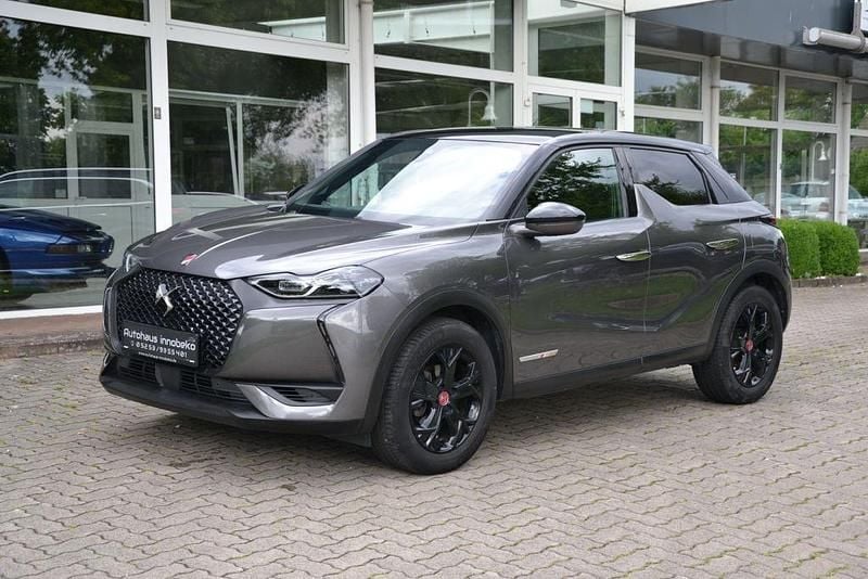 Grau Gebraucht 2021 Citroën DS3 PureTech SUV | 18.480 € (Teuer) - Bild 1/4