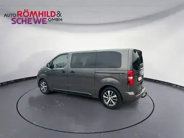 Gebraucht Toyota Proace Verso Edition 177 PS (130 kW) 2024 Basaltgrau metallic Kombi