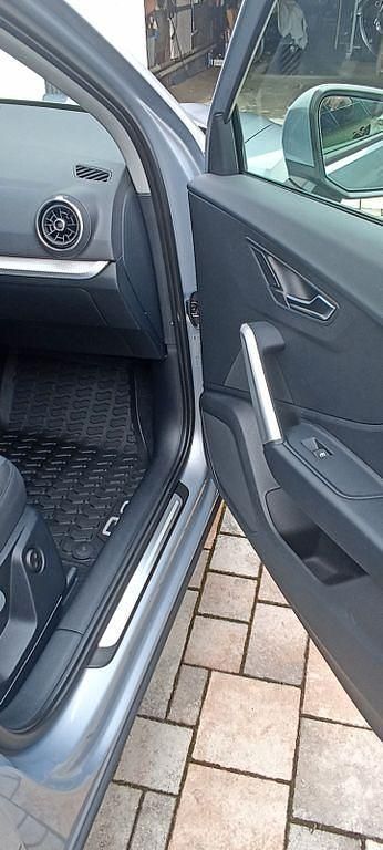 Gebraucht Audi Q2 Advanced 150 PS (110 kW) 2023 Silber SUV