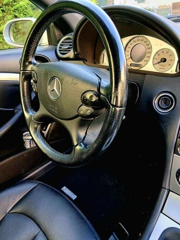 Gebraucht Mercedes CLK200 Avantgarde 184 PS (135 kW) 2009 Silber Cabrio