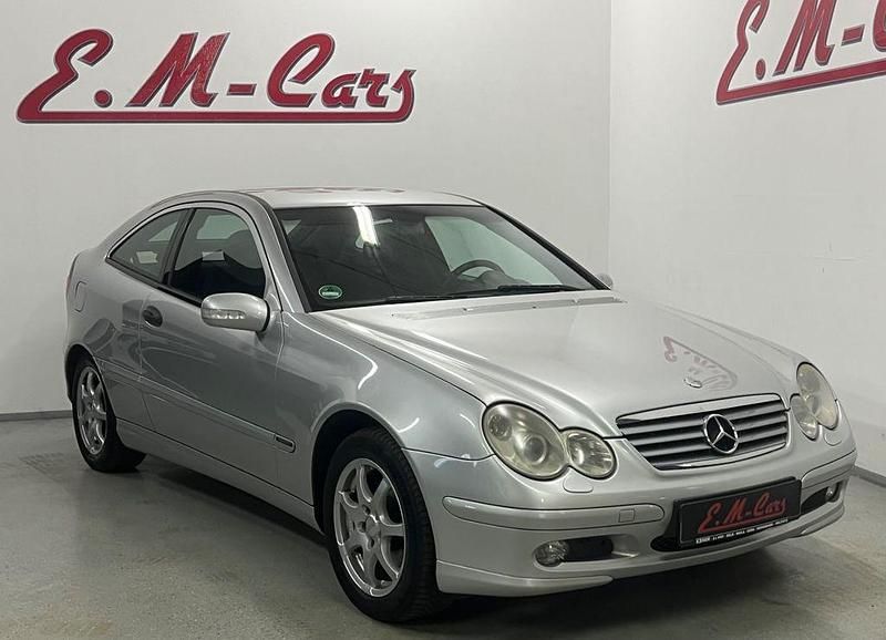 Silber Gebraucht 2003 Mercedes C180 Coupé | 2.990 € (Teuer) - Bild 1/4
