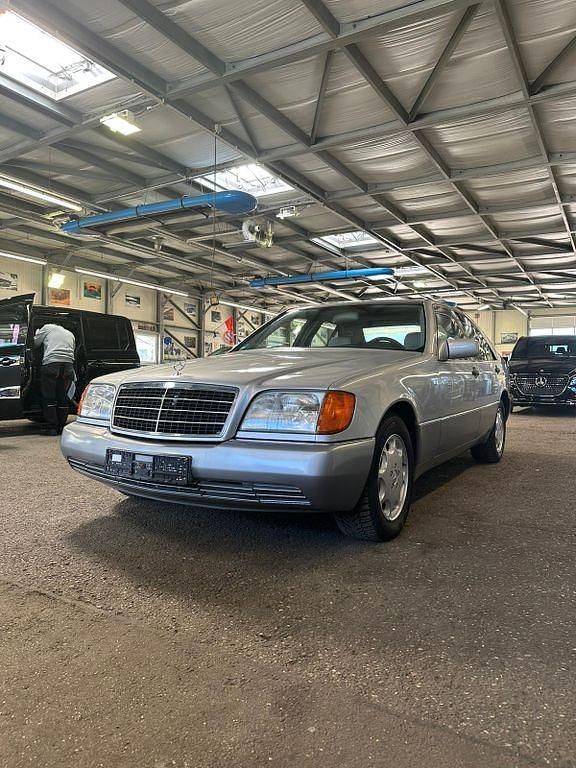 Gebraucht Mercedes 300 SE 111 PS (81 kW) 1992 Silber Limousine