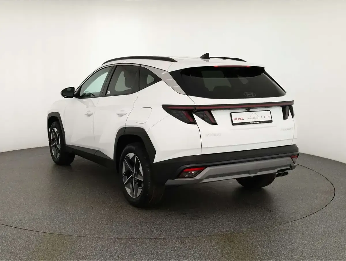 Nowe Hyundai Tucson 150 KM (110 kW) 2025 Biały SUV