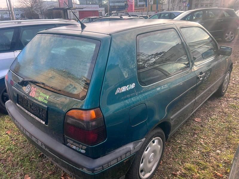 Brugt VW Golf III 75 HK (55 kW) 1996 Grøn Sedan