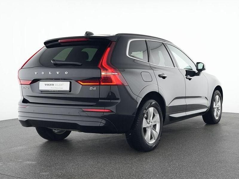 Gebraucht Volvo XC60 Core 197 PS (144 kW) 2022 Schwarz SUV