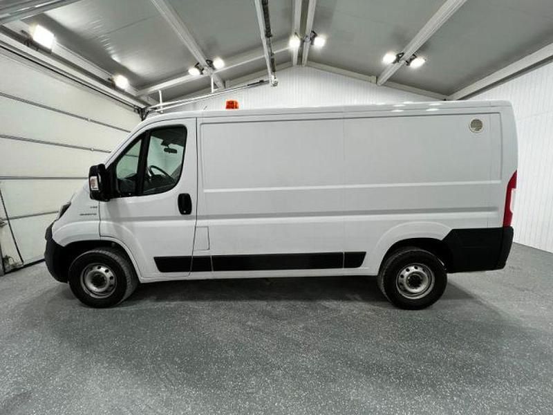 Gebraucht Fiat Ducato 33 S 120 PS (88 kW) 2021 Weiss Van