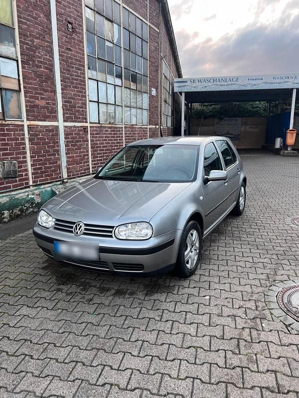 Gebraucht VW Golf IV 101 PS (74 kW) 2002 Kleinwagen