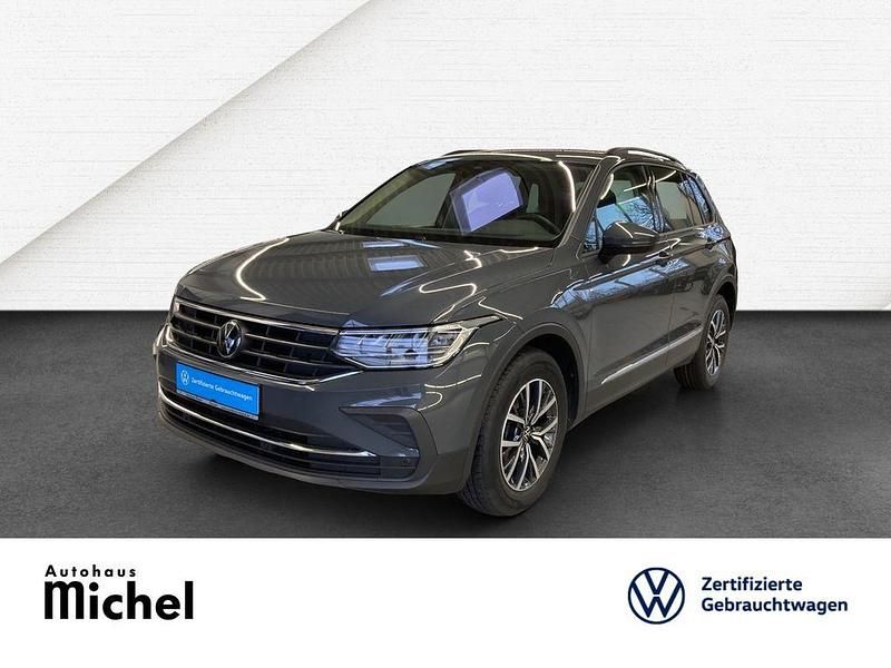 Gebraucht VW Tiguan Life 150 PS (110 kW) 2022 Grau SUV