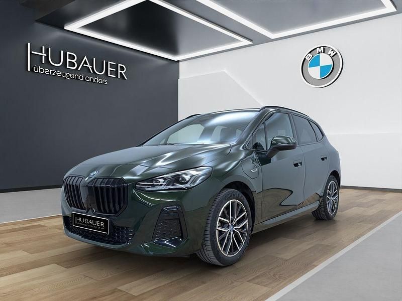 Grün Gebraucht 2022 BMW 225 Active Tourer M Sport Van / Kleinbus | 31.890 € (Fairer Preis) - Bild 1/4