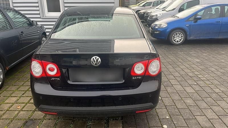 Gebraucht VW Jetta 150 PS (110 kW) 2007 Schwarz Limousine