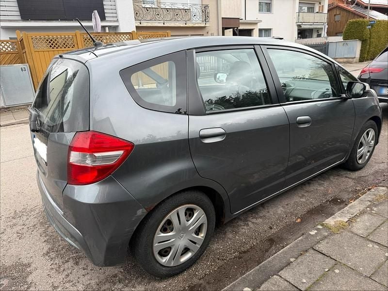 Gebraucht Honda Jazz 99 PS (72 kW) 2011 Grau Kleinwagen
