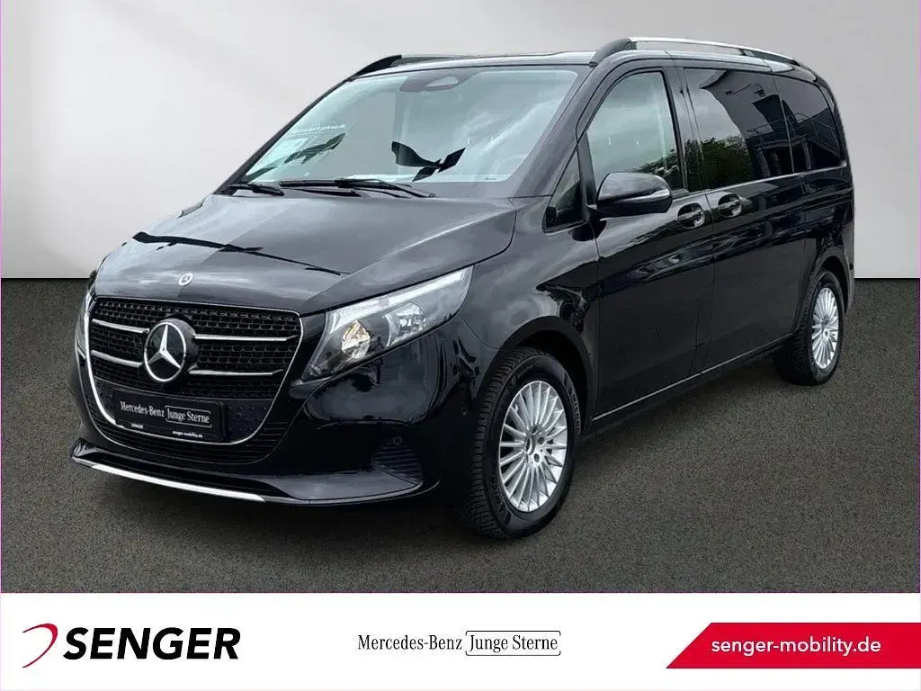 Gebraucht Mercedes V220 163 PS (119 kW) 2025 Van / Kleinbus