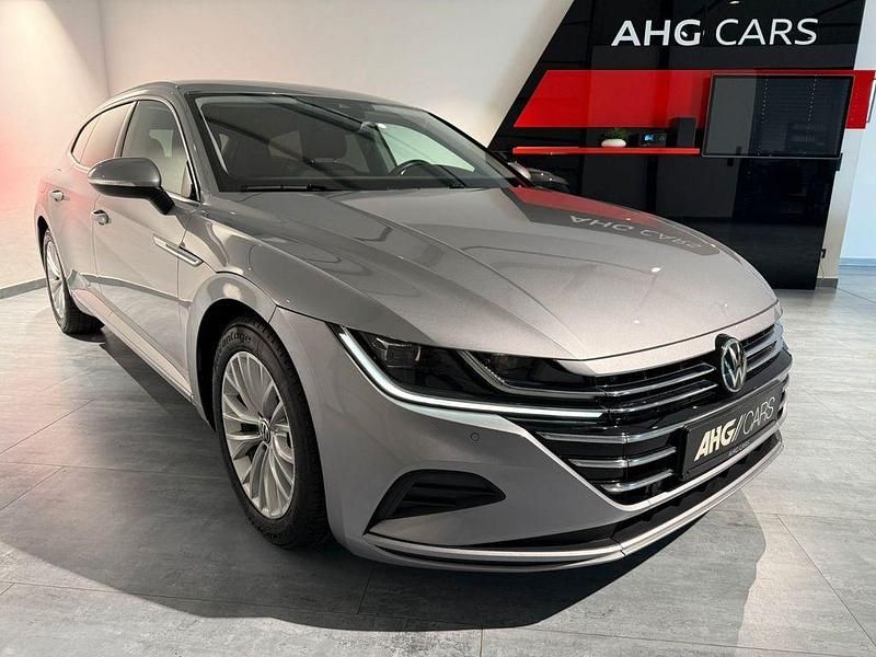 Gebraucht VW Arteon 150 PS (110 kW) 2023 Silber Limousine