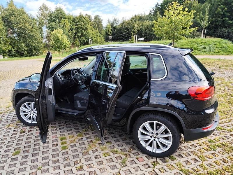 Gebraucht VW Tiguan Cup 160 PS (117 kW) 2014 Schwarz SUV