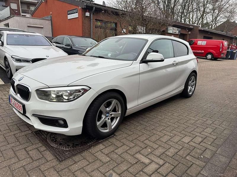 Gebraucht BMW 116 Advantage 116 PS (85 kW) 2016 Alpinweiss iii Kleinwagen