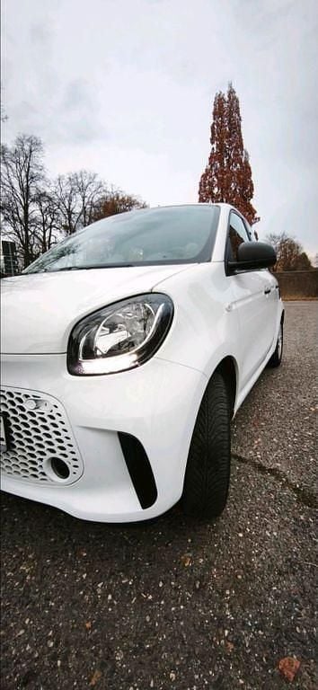Gebraucht Smart ForFour Electric Drive 60 kW (82 PS) 2021 Weiß Limousine