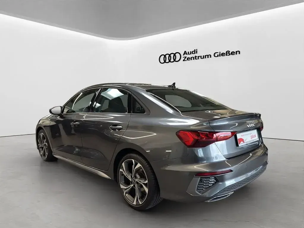 Gebraucht Audi A3 S-Line 150 PS (110 kW) 2023 Daytonagrau perleffekt Limousine