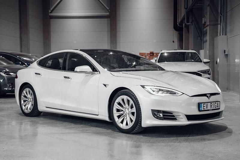 Gebraucht Tesla Model S 414 kW (564 PS) 2020 Weiß Kleinwagen