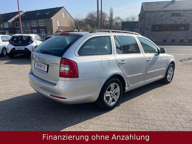 Gebraucht Skoda Octavia Impuls Edition 105 PS (77 kW) 2011 Silber Kombi