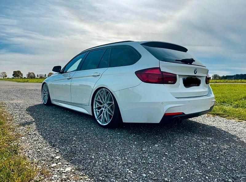 Gebraucht BMW 320 190 PS (139 kW) 2019 Weiß Kombi