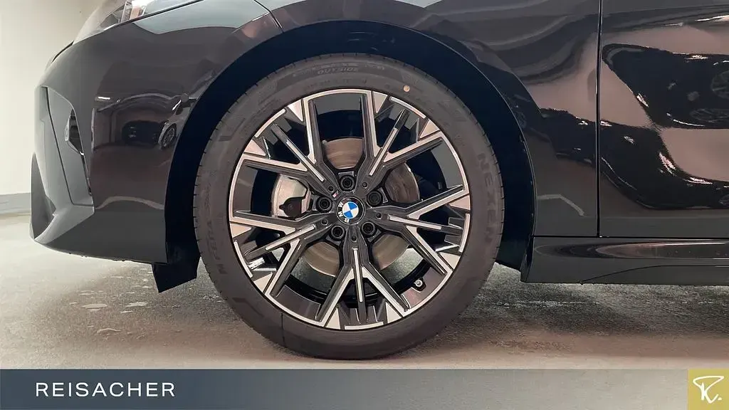 Neu BMW 120 Performance 170 PS (125 kW) 2026 Schwarz Kleinwagen