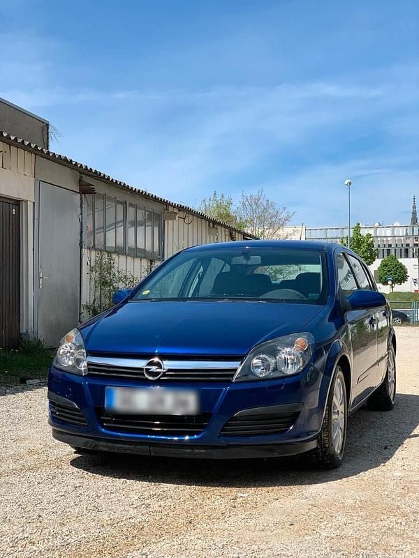 Blau Gebraucht 2005 Opel Astra Kleinwagen | 1.800 € (Guter Preis) - Bild 1/4
