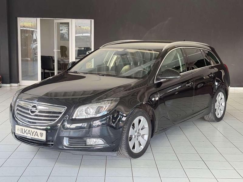 Gebraucht Opel Insignia Active 140 PS (102 kW) 2013 Schwarz Kombi