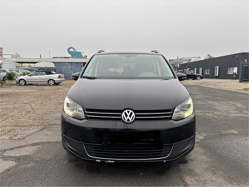 Gebraucht VW Touran 105 PS (77 kW) 2011 Schwarz Van / Kleinbus