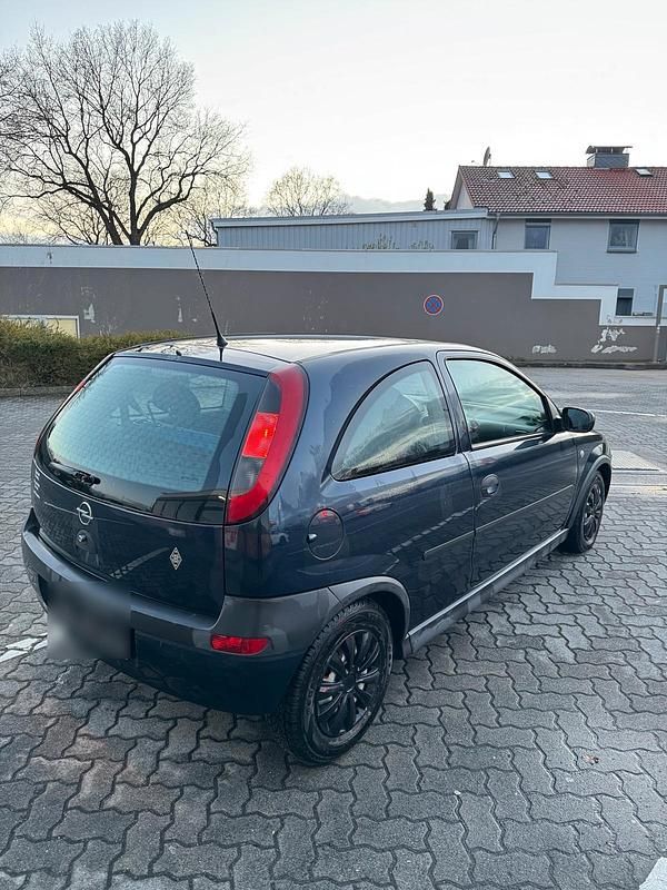 Gebraucht Opel Corsa 58 PS (42 kW) 2002 Schwarz Kleinwagen