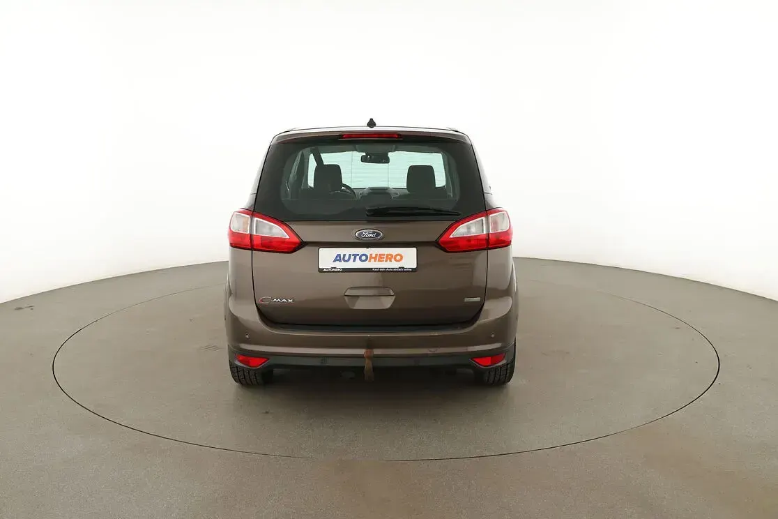 Używany Ford Grand C-Max Titanium 150 KM (110 kW) 2015 Brązowy Minivan