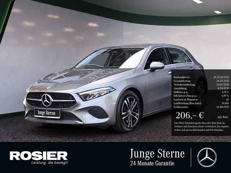 Grau / mountaingrau Gebraucht 2024 Mercedes A180 Advanced Limousine | 27.176 € (Guter Preis) - Bild 1/4