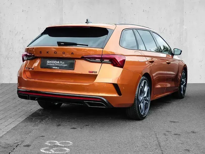 Gebraucht Skoda Octavia RS 200 PS (147 kW) 2024 Phoenixorange premium (metallic) Kombi