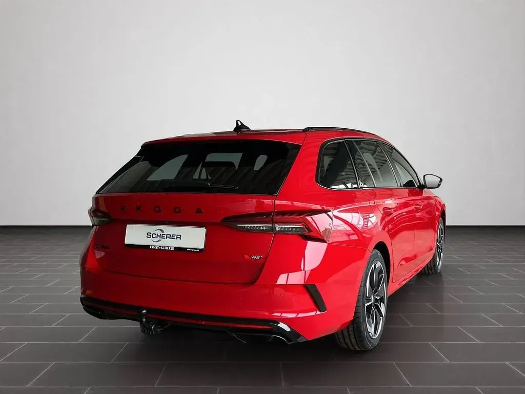 Neu Skoda Octavia RS 265 PS (194 kW) 2026 Grau Kombi
