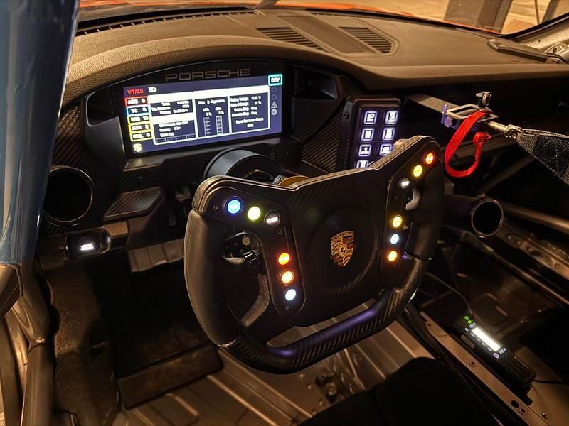 Gebraucht Porsche 992 510 PS (375 kW) 2024 Silber