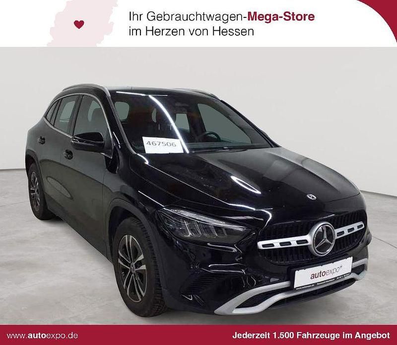 Gebraucht Mercedes GLA200 150 PS (110 kW) 2023 Schwarz SUV