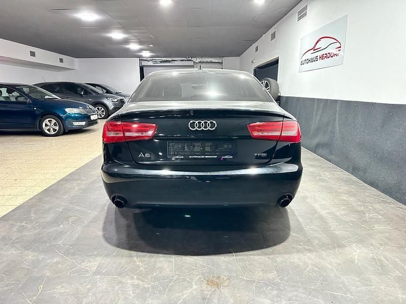Gebraucht Audi A6 Comfort 180 PS (132 kW) 2012 Schwarz Limousine
