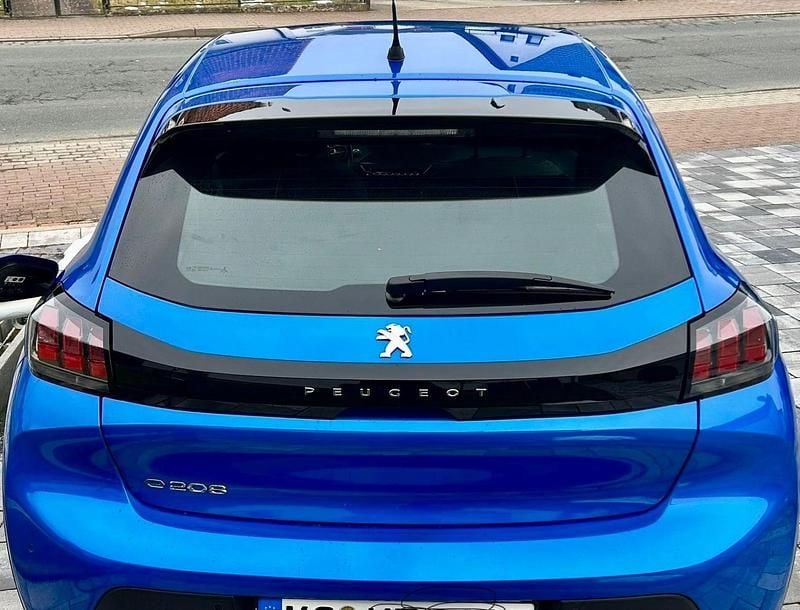 Gebraucht Peugeot e-208 Active 100 kW (136 PS) 2022 Blau Kleinwagen