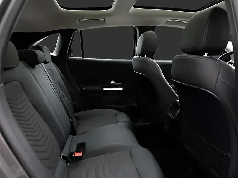 Gebraucht Mercedes GLA220 Progressive 2025 Grau SUV
