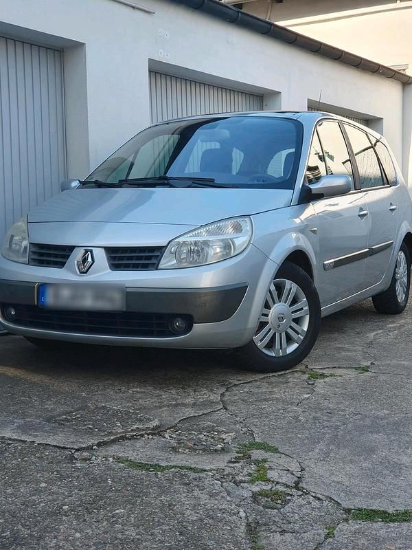 Silber Gebraucht 2004 Renault Scénic II Van / Kleinbus | 7.000 € - Bild 1/4