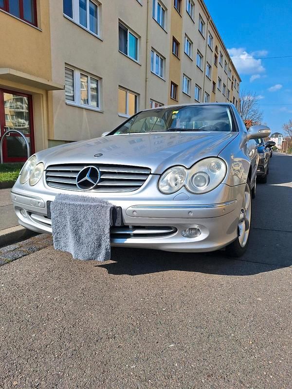 Gebraucht Mercedes CLK320 218 PS (160 kW) 2003 Silber Coupé