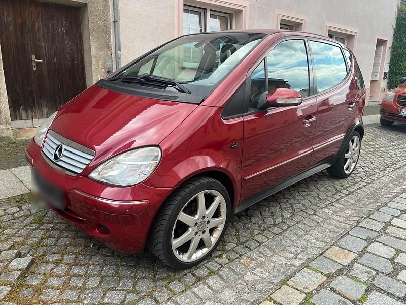 Gebraucht Mercedes A160 Avantgarde 102 PS (75 kW) 2003 Rot Kleinwagen