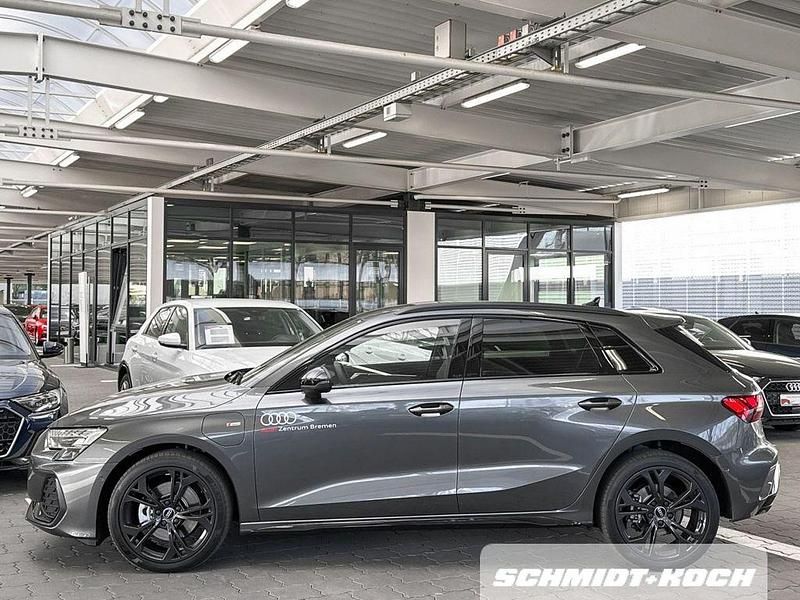 Gebraucht Audi A3 S-Line 177 PS (130 kW) 2025 Grau Limousine