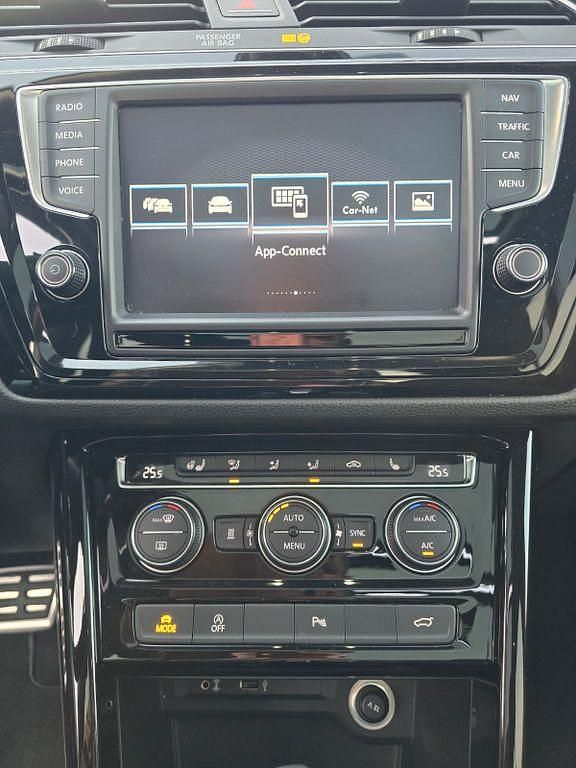 Gebraucht VW Touran Highline 190 PS (139 kW) 2015 Grau Van / Kleinbus