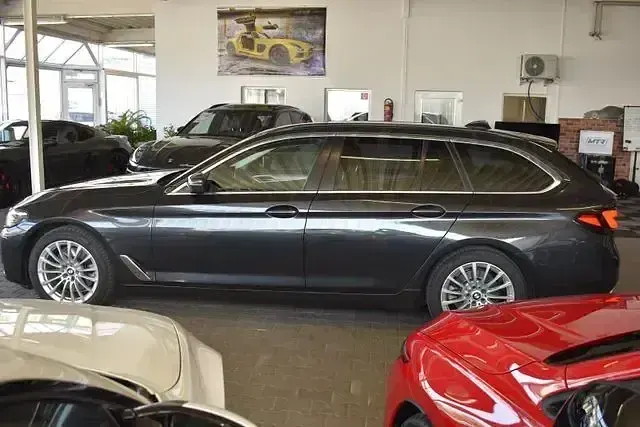Używany BMW 520 Performance 190 KM (139 kW) 2021 Szary Sedan/Limuzyna