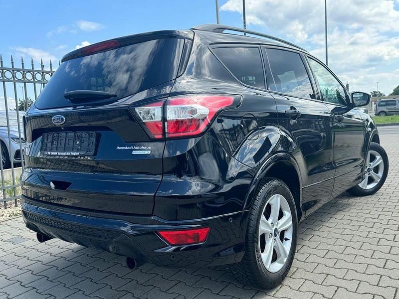 Gebraucht Ford Kuga ST-Line 150 PS (110 kW) 2018 Schwarz SUV