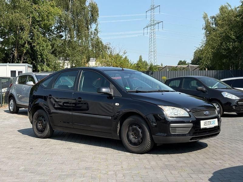 Schwarz Gebraucht 2007 Ford Focus Fun X Limousine | 799 € (Superpreis) - Bild 1/4